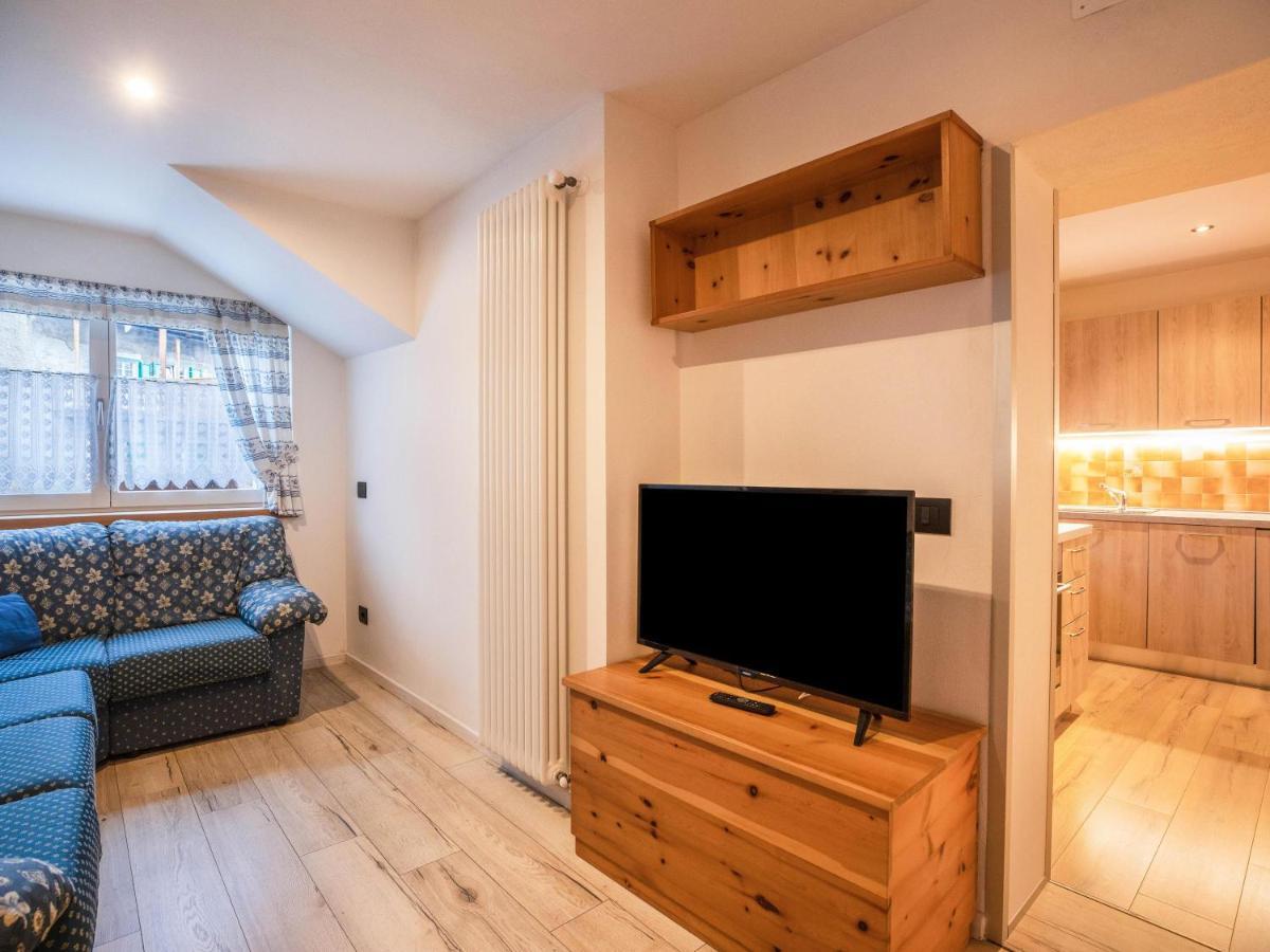 Chalet Osmar Appartamento 1 Campitello di Fassa Dış mekan fotoğraf